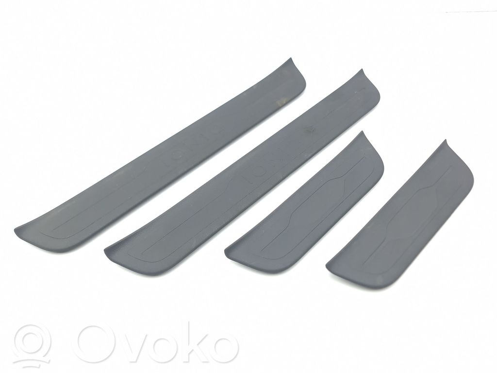 Hyundai Ioniq Capac prag față 