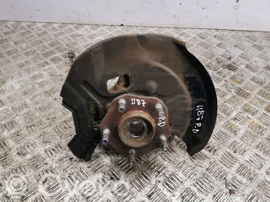 Cubo de rueda delantera