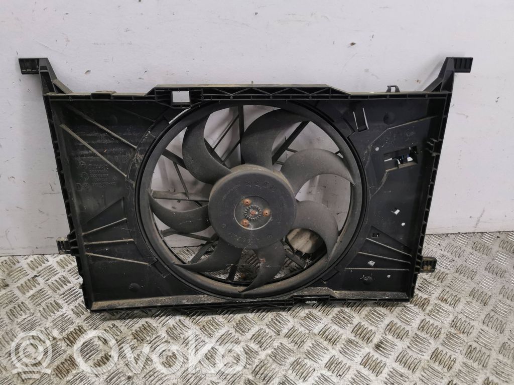 Mercedes-Benz A W169 Elektryczny wentylator chłodnicy 
