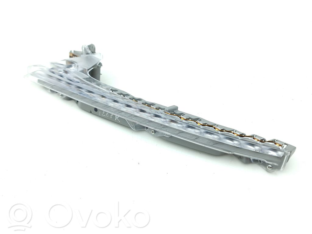 LED-päiväajovalo