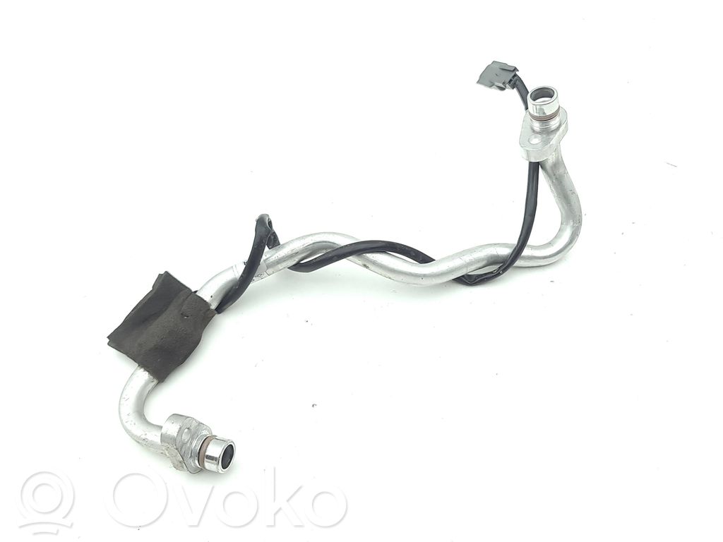 Renault Megane E-Tech Ilmastointilaitteen putki (A/C) 