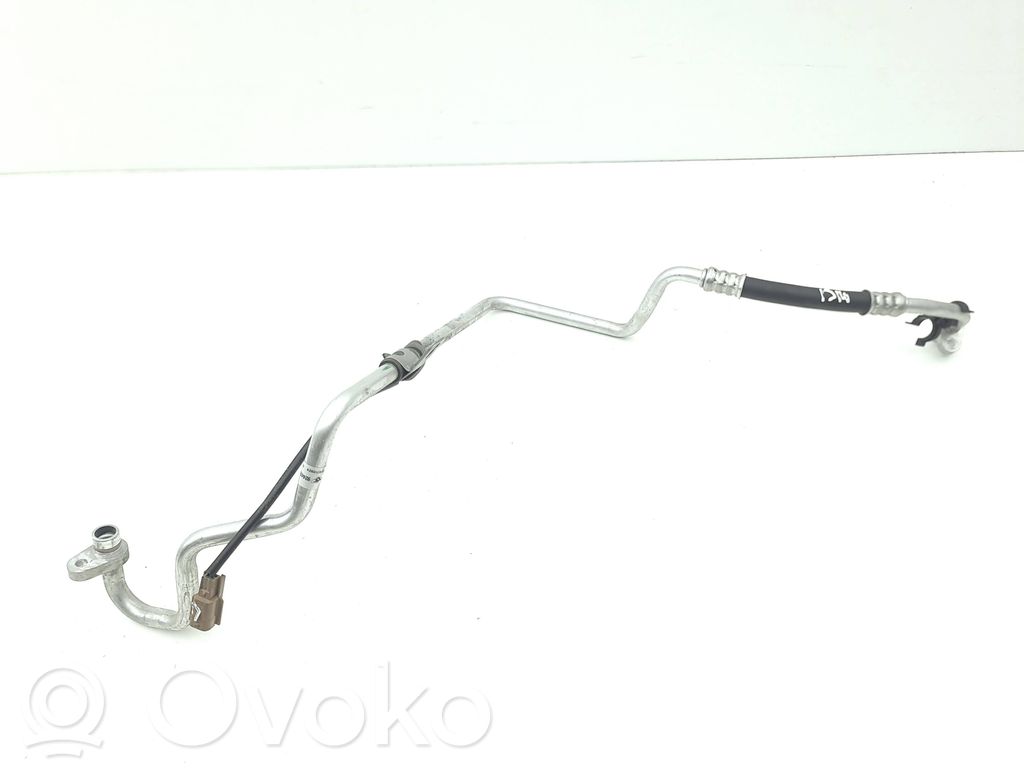 Renault Megane E-Tech Ilmastointilaitteen putki (A/C) 