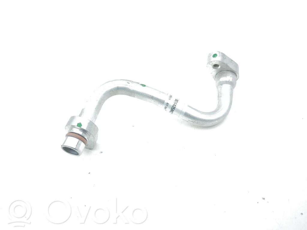 Renault Megane E-Tech Ilmastointilaitteen putki (A/C) 