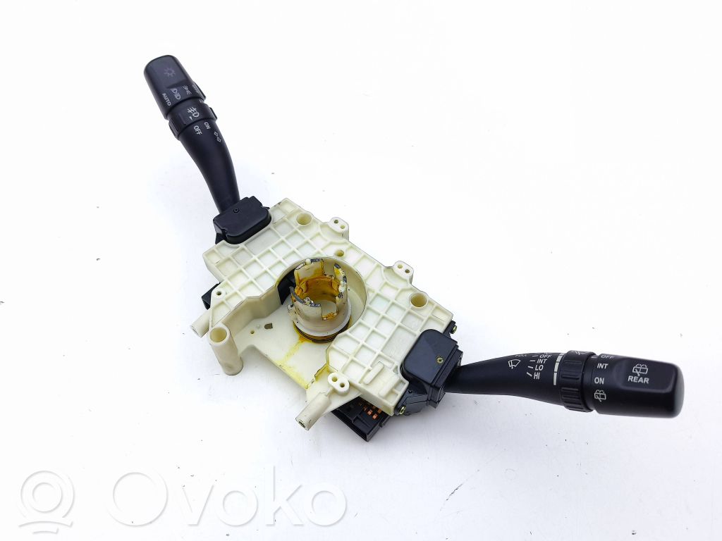 KIA Sorento Wiper turn signal indicator stalk/switch 