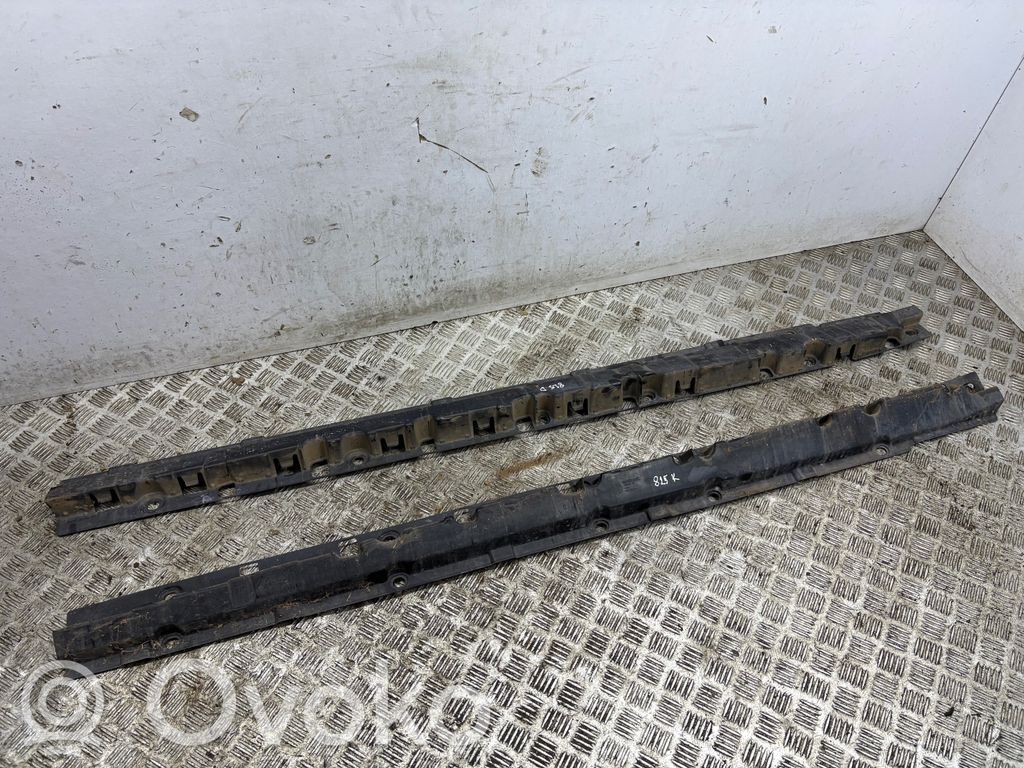Sill supporting ledge   7207195,7207196