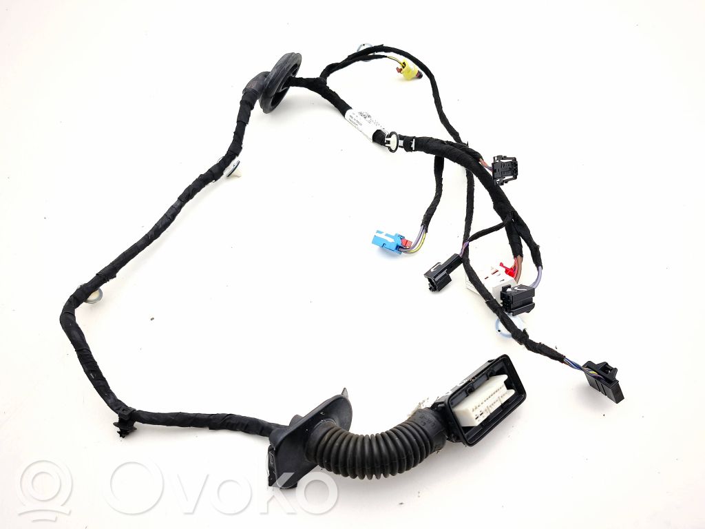 Audi Q3 F3 Cableado de puerta delantera 