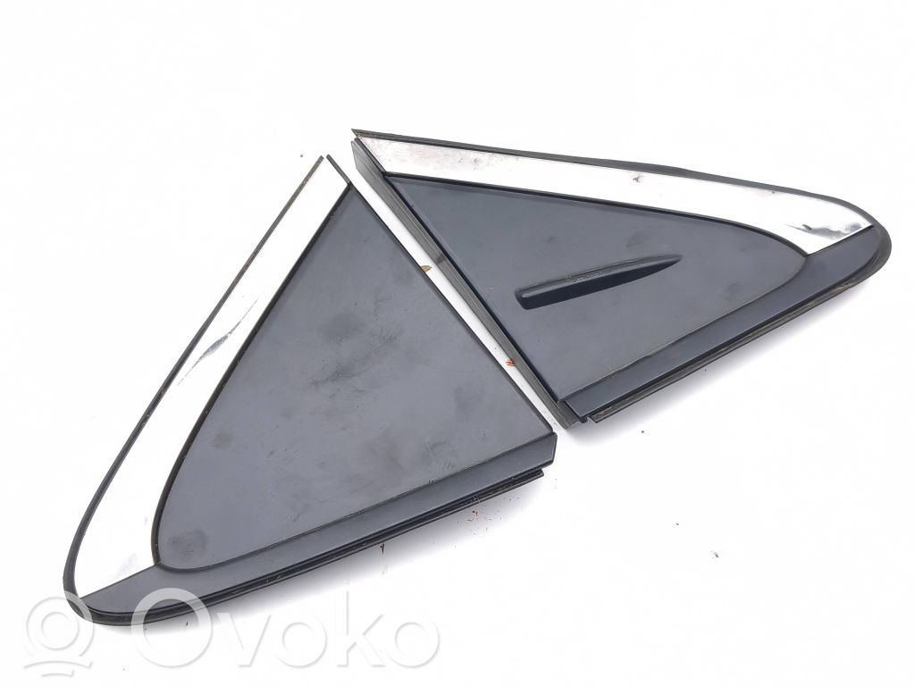 Toyota Corolla E210 E21 Muovisen sivupeilin kotelo 