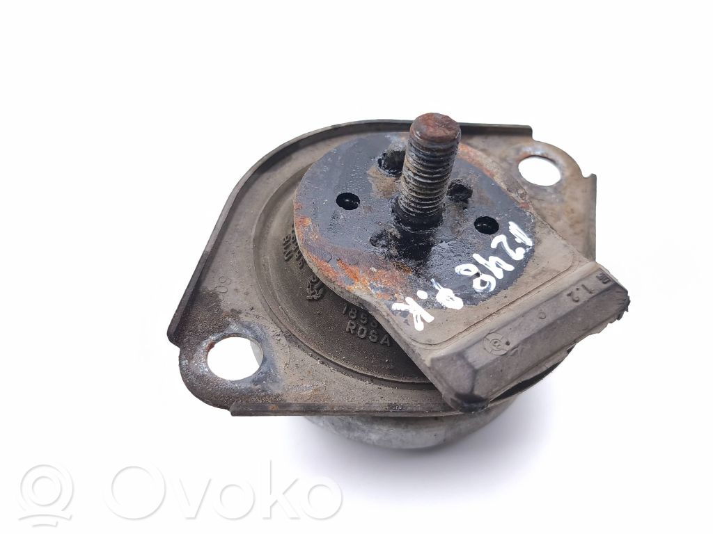 Maserati Quattroporte Engine mount bracket 
