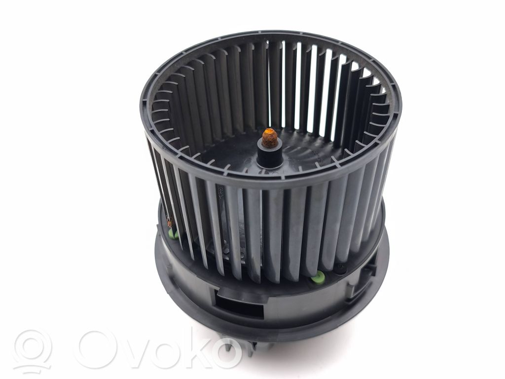 Renault Arkana Mazā radiatora ventilators 