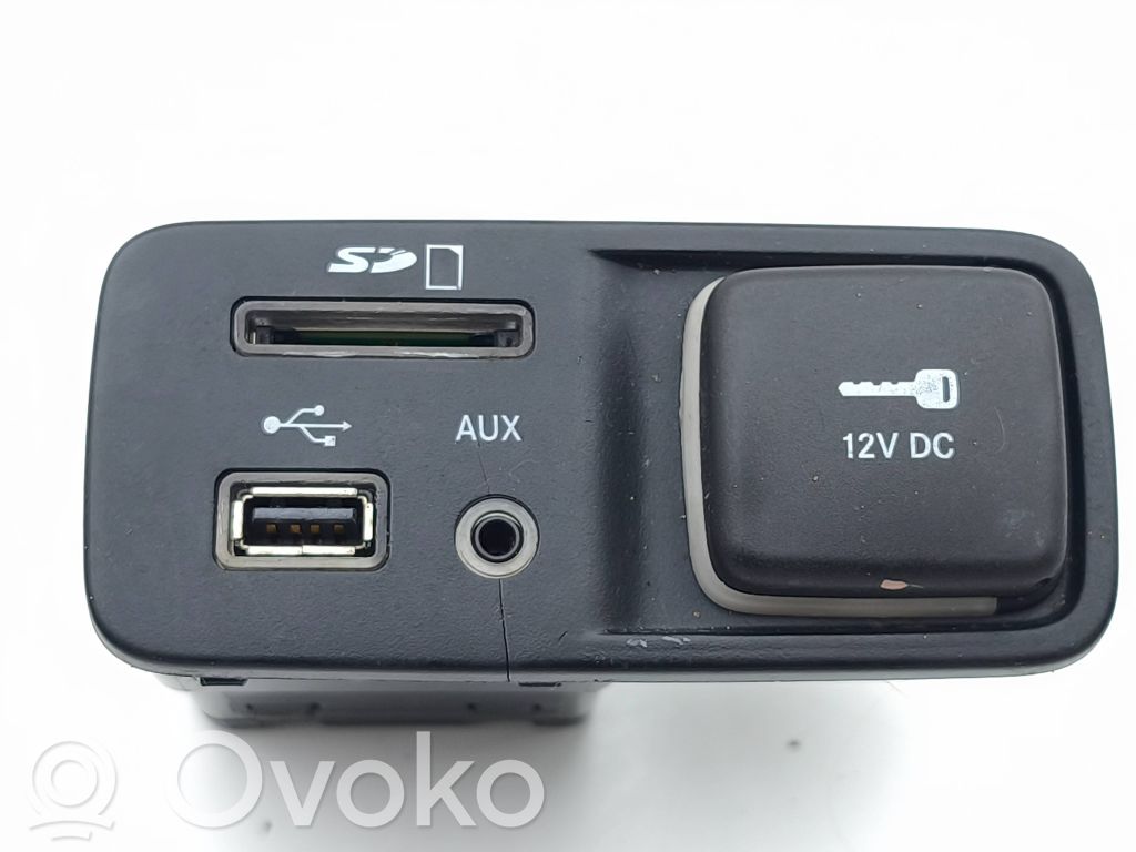 12 V Socket (front)   68146070AD,13918828,1229130322