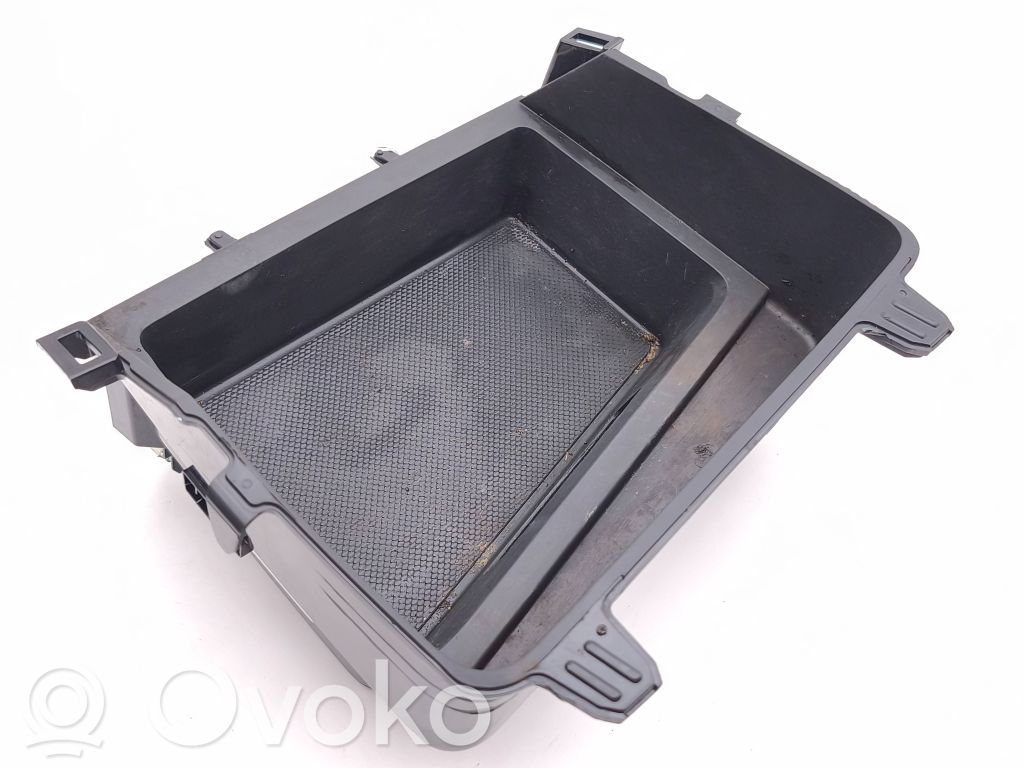 Audi A3 8Y Presa 12V (anteriore)