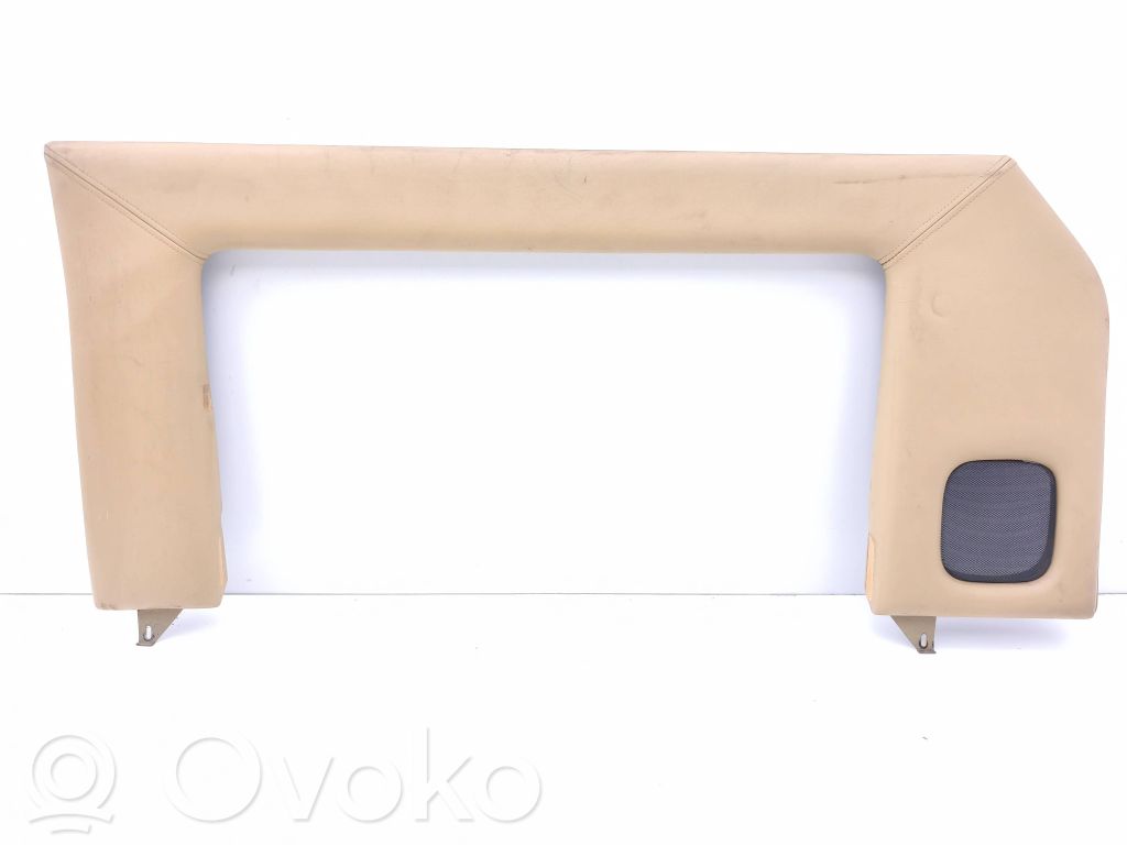 Revestimiento de puerta delantera