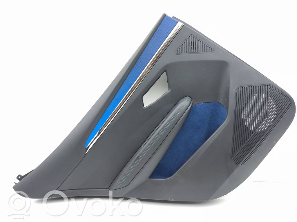 Moldura del tarjetero de la puerta trasera   829016752R