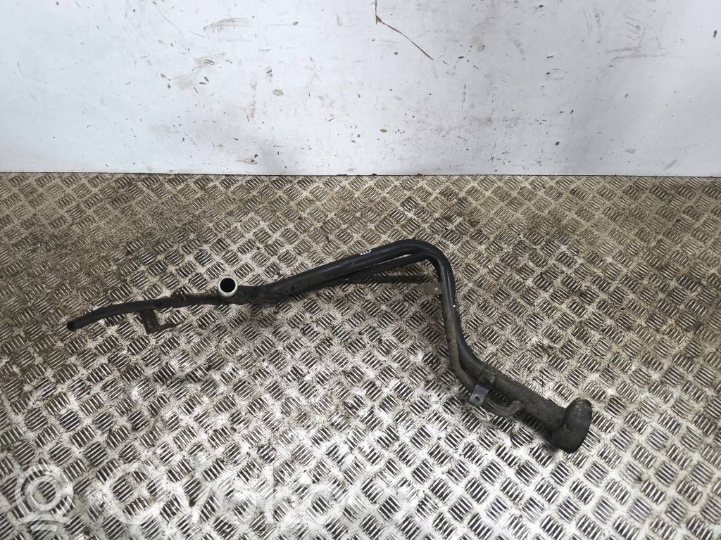 Nissan 370Z Conductă umplere rezervor combustibil 