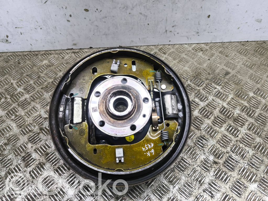 Cubo de rueda trasera   1EA435N