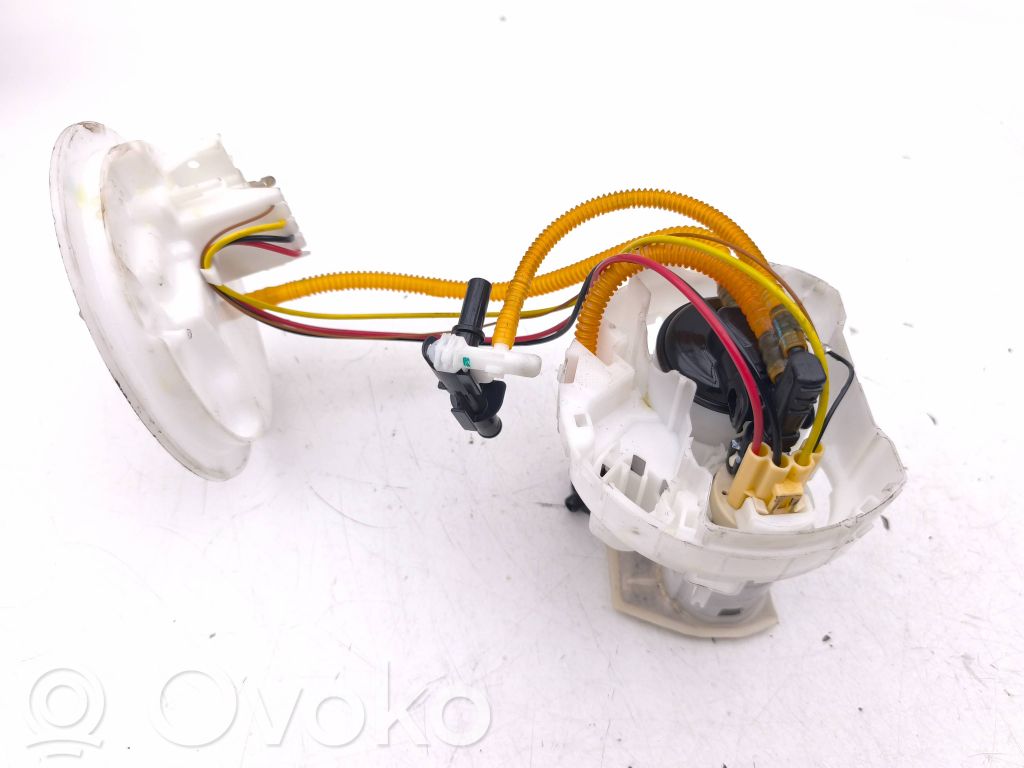 BMW 3 G20 G21 Bomba interna de combustible