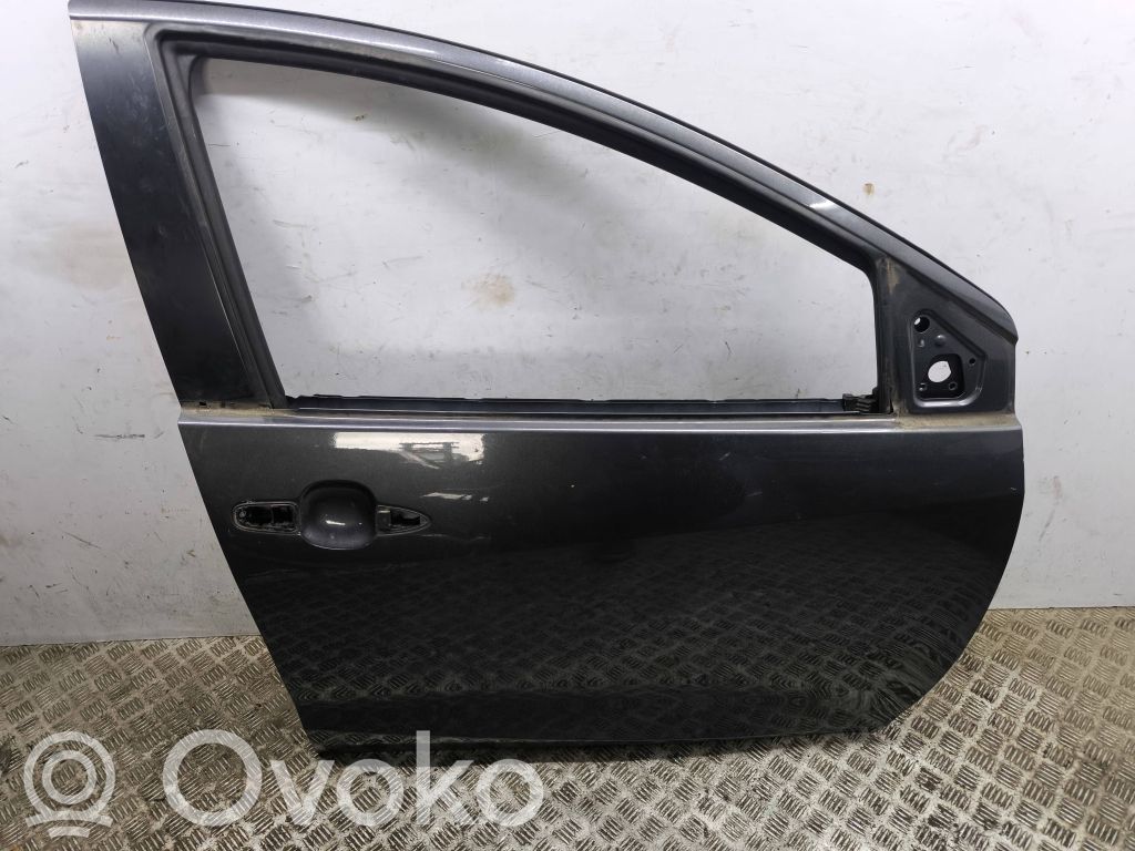 Toyota Yaris XP210 Front door 