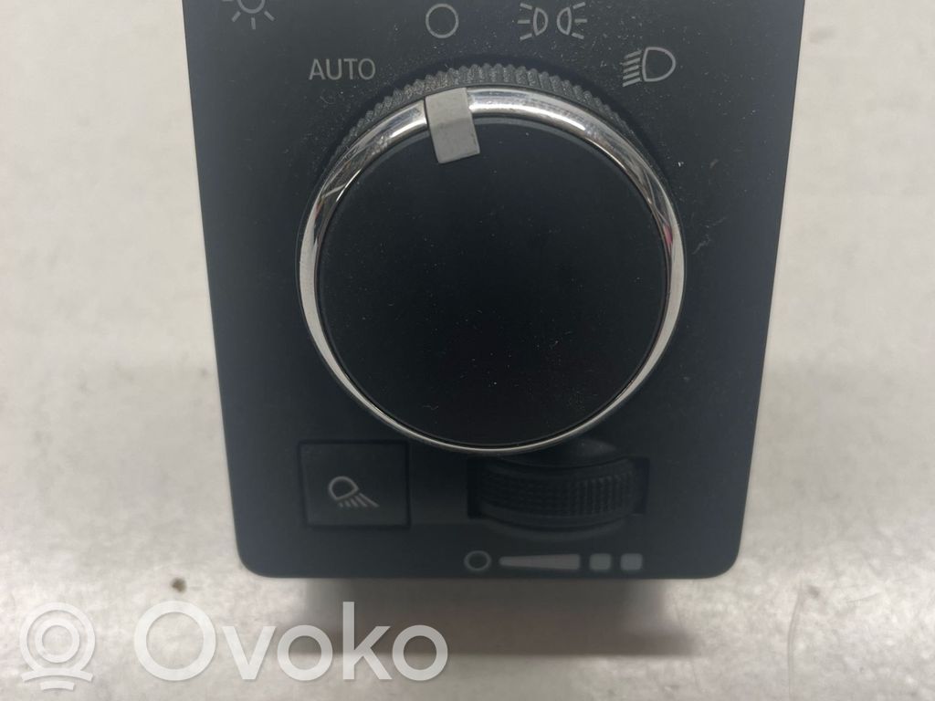 Dodge PickUp RAM SRT-10 Light switch 
