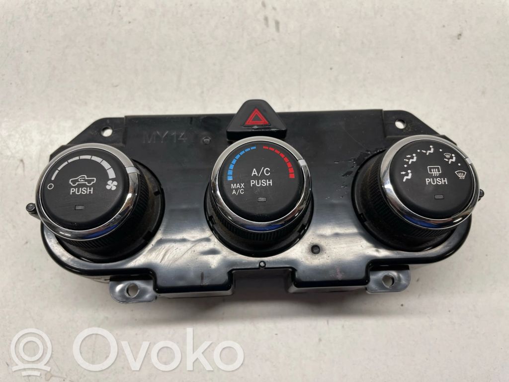 Dodge PickUp RAM SRT-10 Climate control unit 