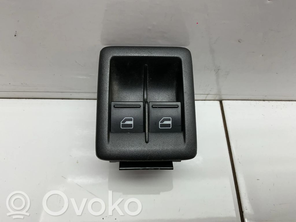 Volkswagen Scirocco Electric window control switch 