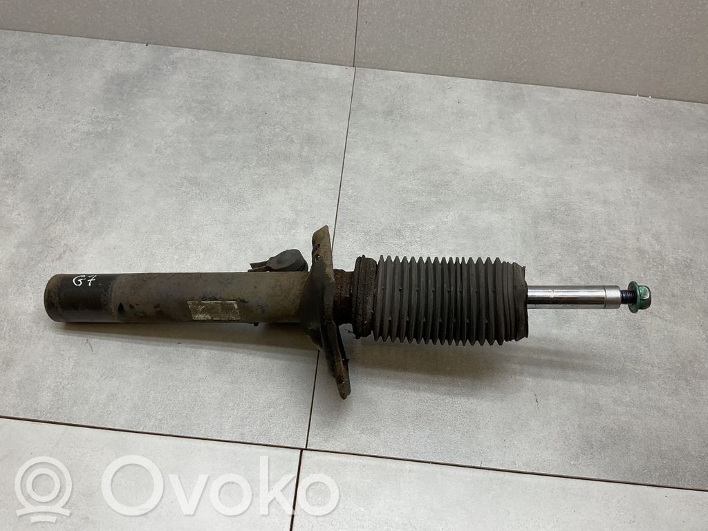Volkswagen Golf VII Amortyzator przedni 