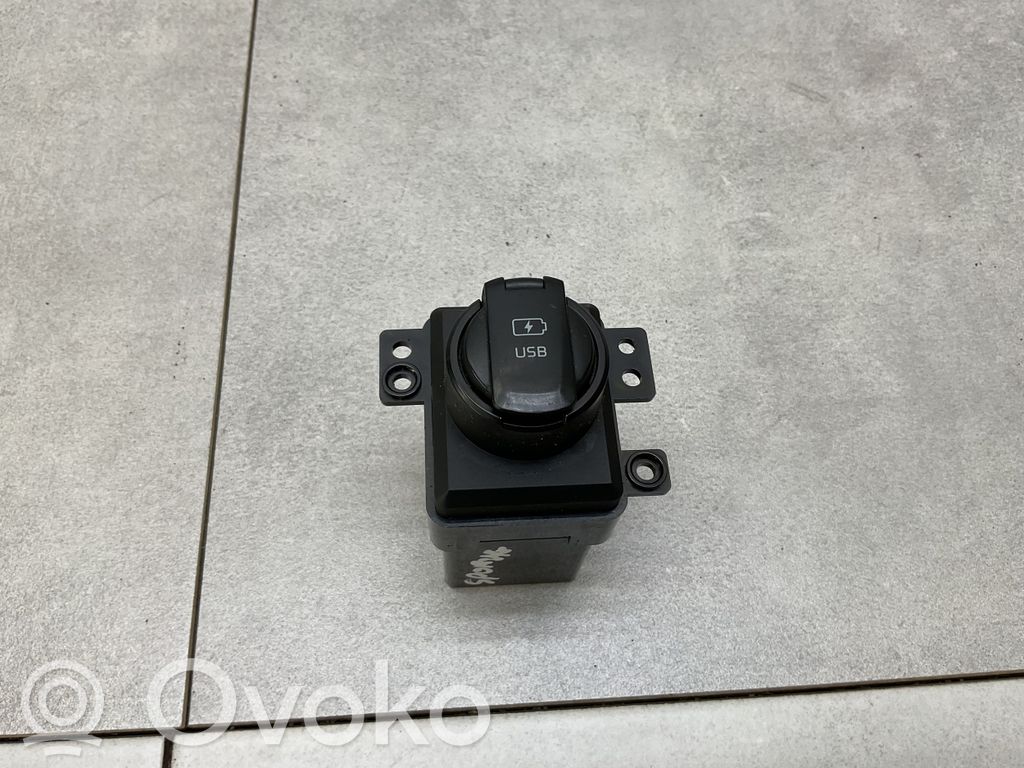 KIA Sportage USB jungtis 