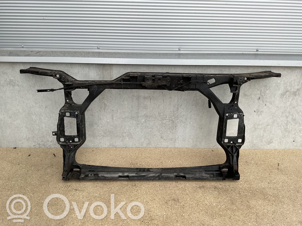 Audi A4 S4 B8 8K Radiatoru panelis 