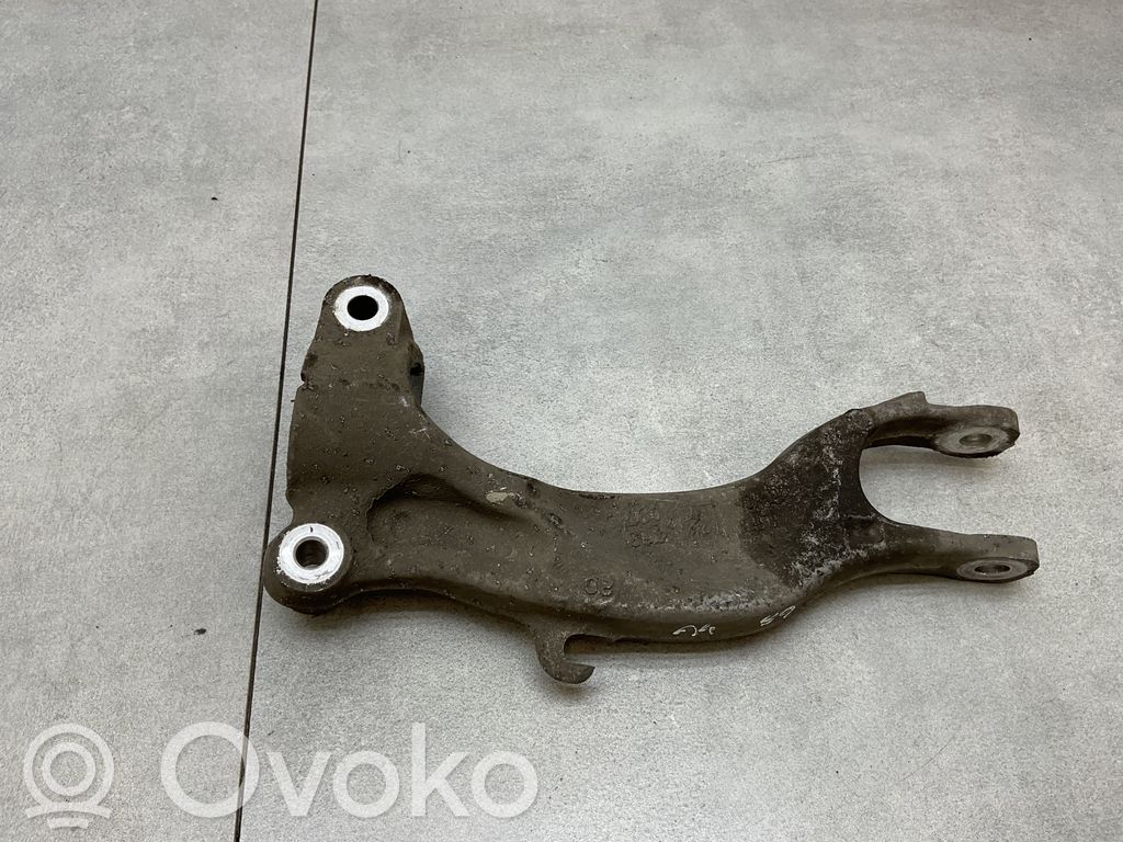 Audi A4 S4 B9 Soporte inferior del amortiguador 
