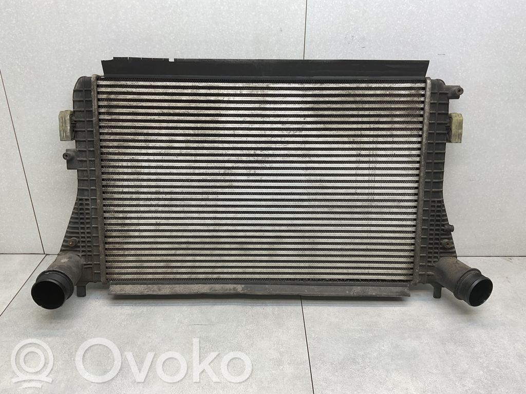 Volkswagen PASSAT CC Interkūlerio radiatorius 