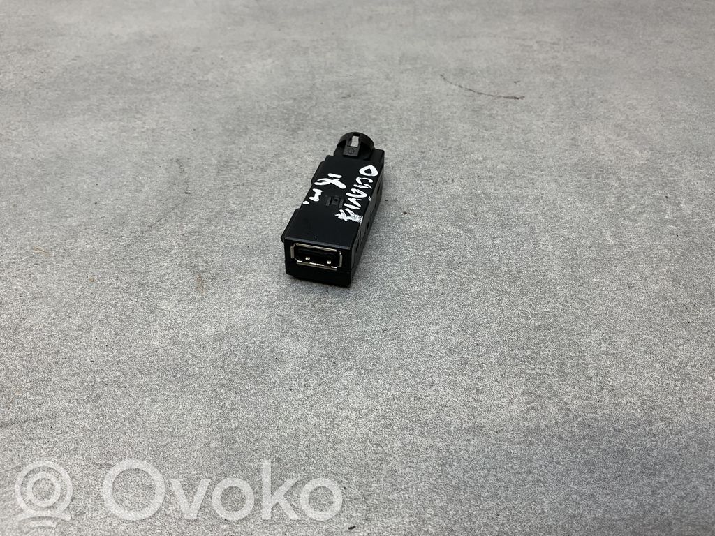 Skoda Octavia Mk3 (5E) Enchufe conector USB 