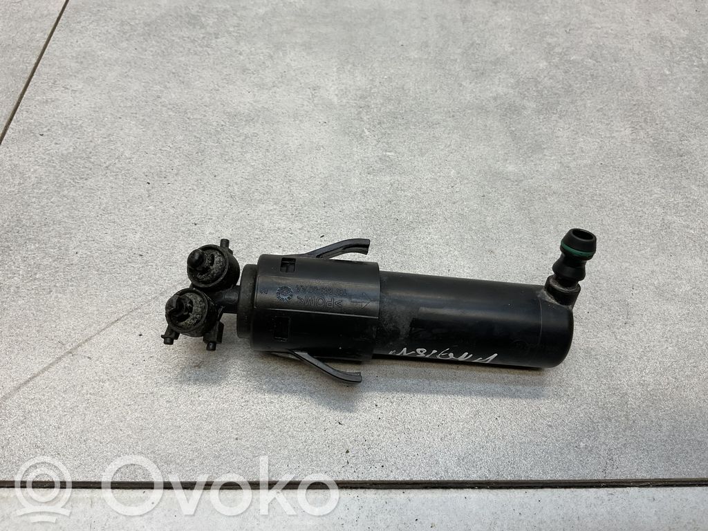 Opel Insignia A Dysza spryskiwacza lampy przedniej 