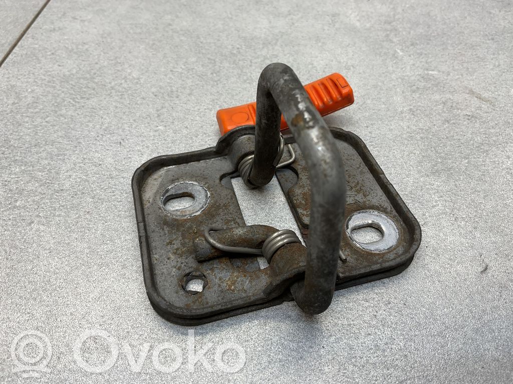 Volkswagen Touran II Engine bonnet/hood lock/latch loop/hook 