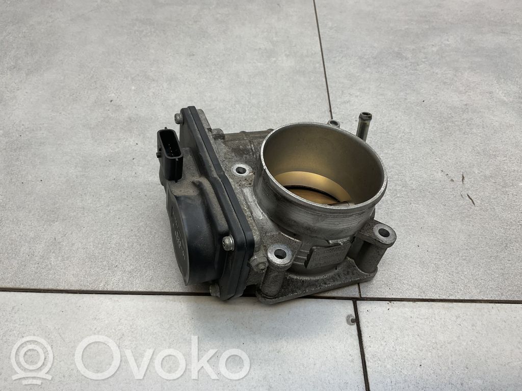 Nissan Juke I F15 Throttle valve 