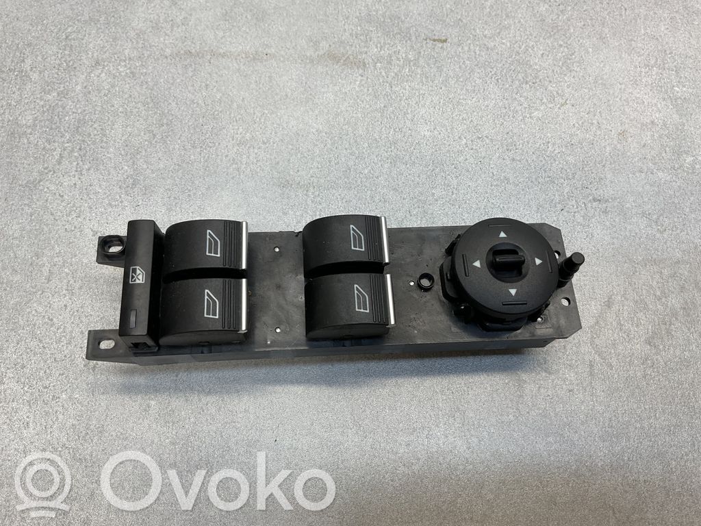 Ford Kuga II Electric window control switch 