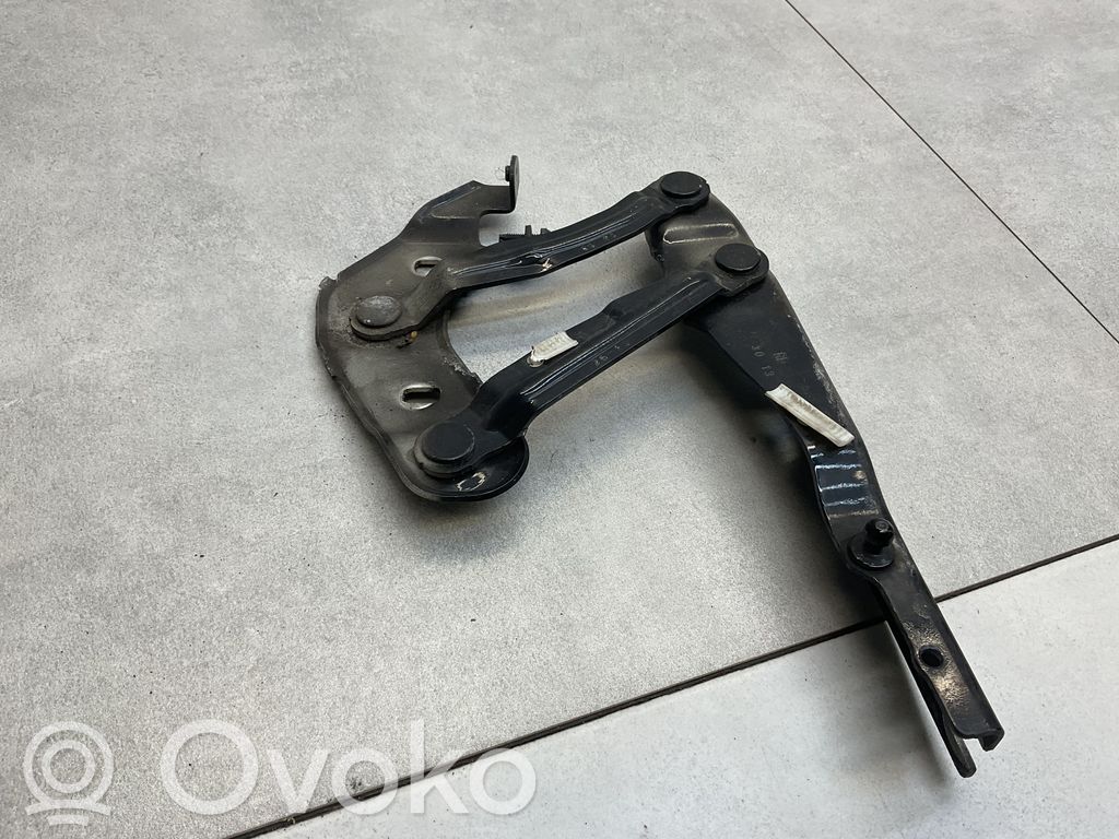 Audi A1 Konepellin saranat 