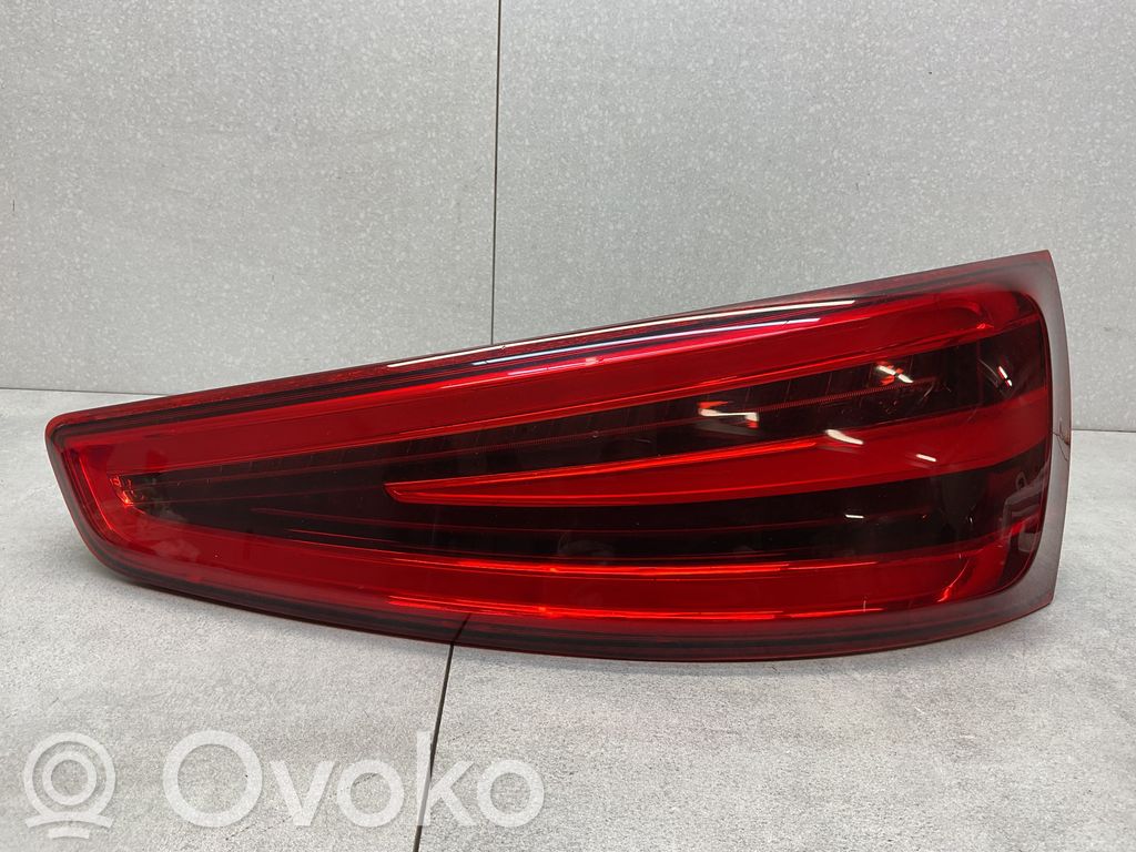 Audi Q3 8U Takaluukun takavalot 