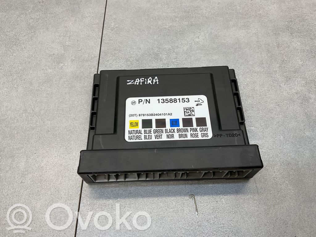 Opel Zafira C Module confort 