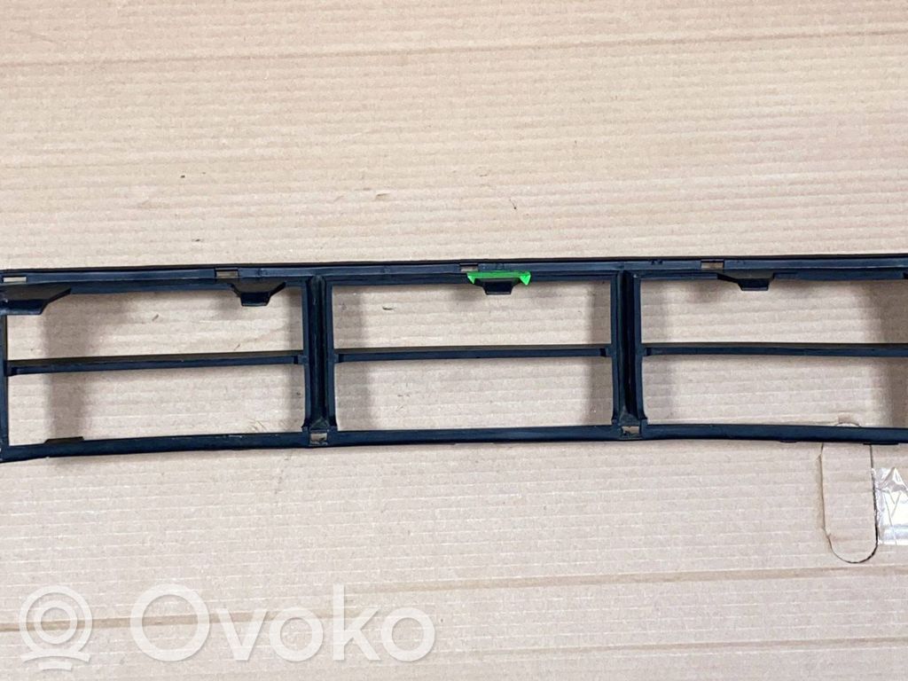 BMW 5 E39 Front bumper lower grill 