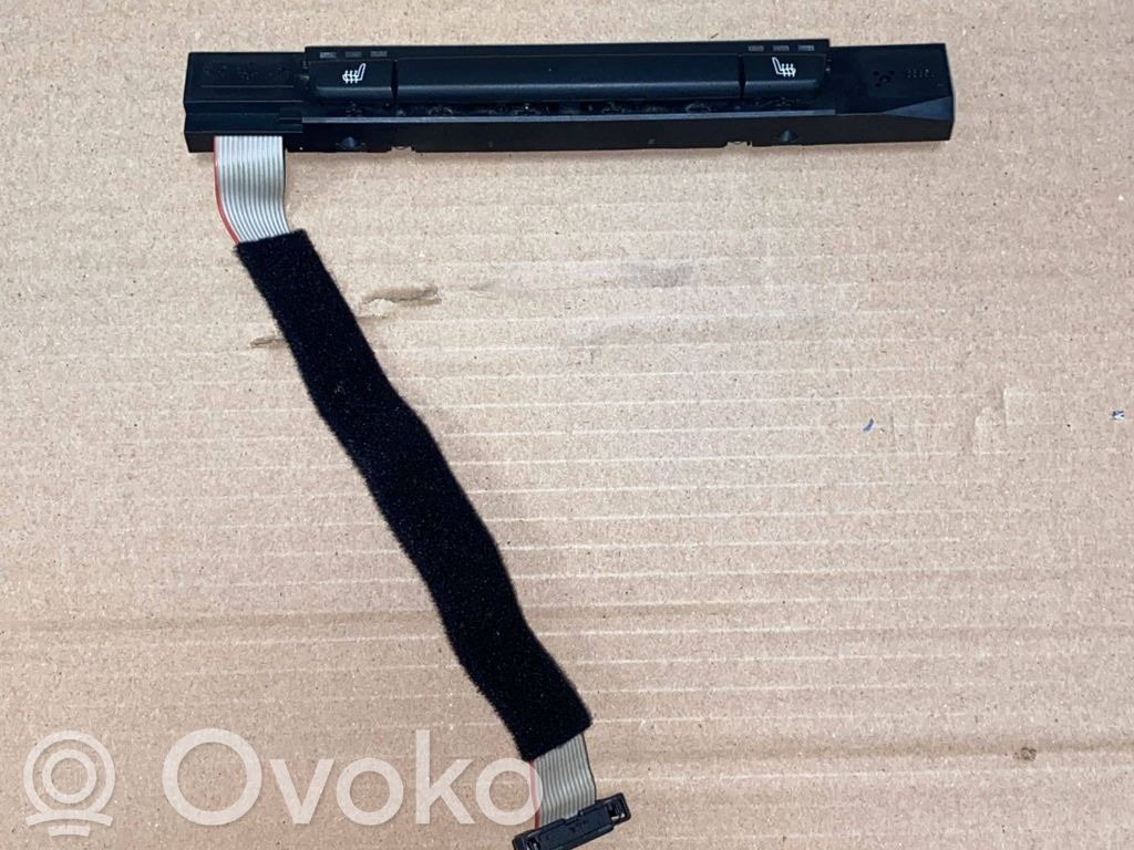 Seat heating switch   61316962604