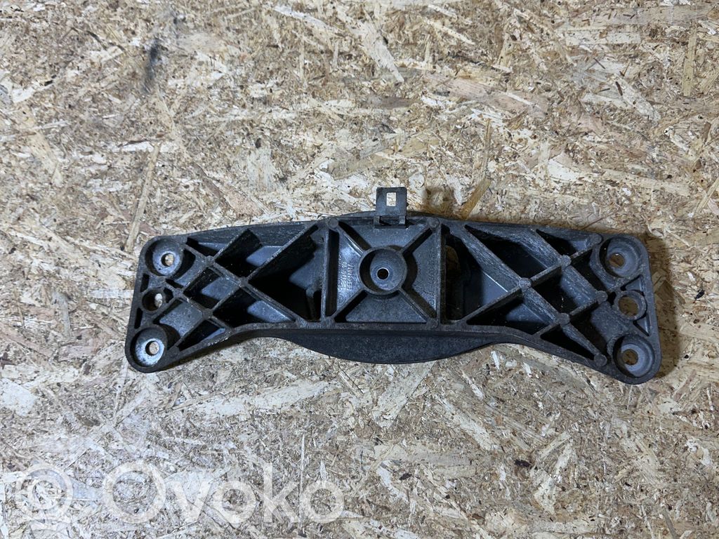 BMW 5 E60 E61 Gearbox mounting bracket 