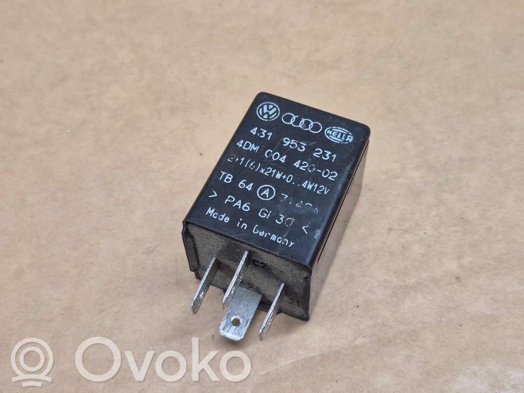 Audi A6 S6 C4 4A Muu rele 