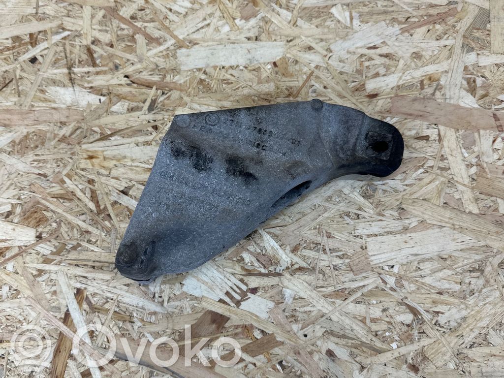 Engine mounting bracket   6760320