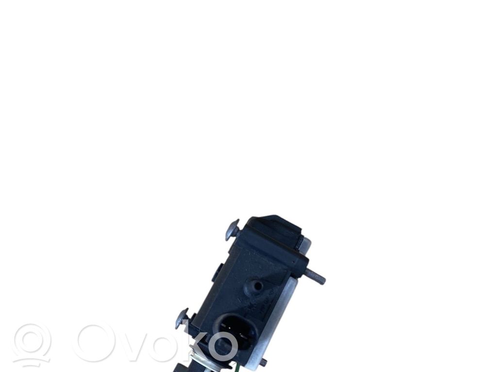 BMW 5 F10 F11 Siłownik klapki wlewu paliwa 