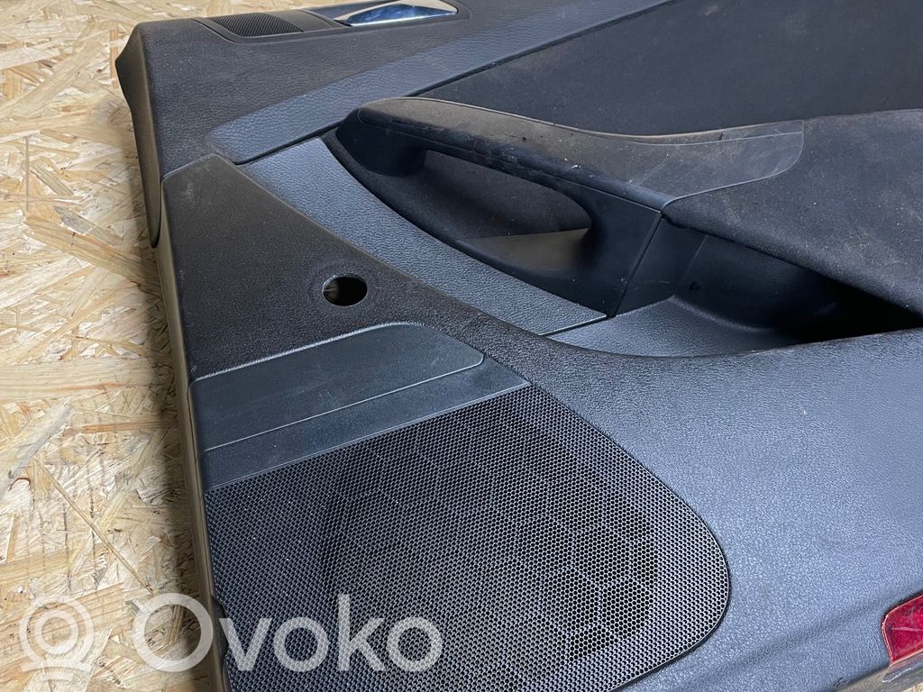 Volkswagen PASSAT B6 Boczki / Poszycie drzwi tylnych 
