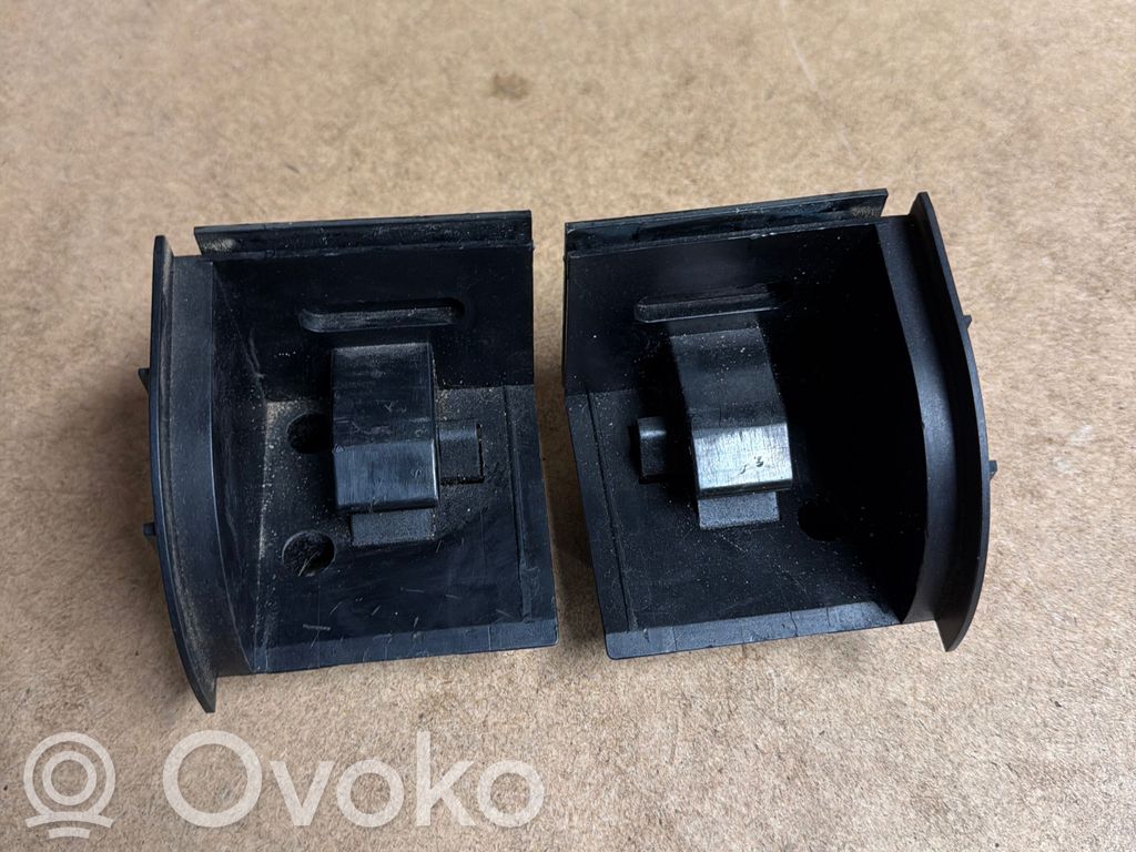 Parcel shelf load cover mount bracket   7026709,7026710