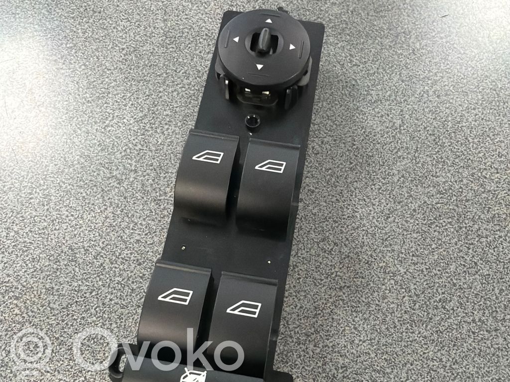 Interruptor del elevalunas eléctrico   3M5T14A132AG,03168104