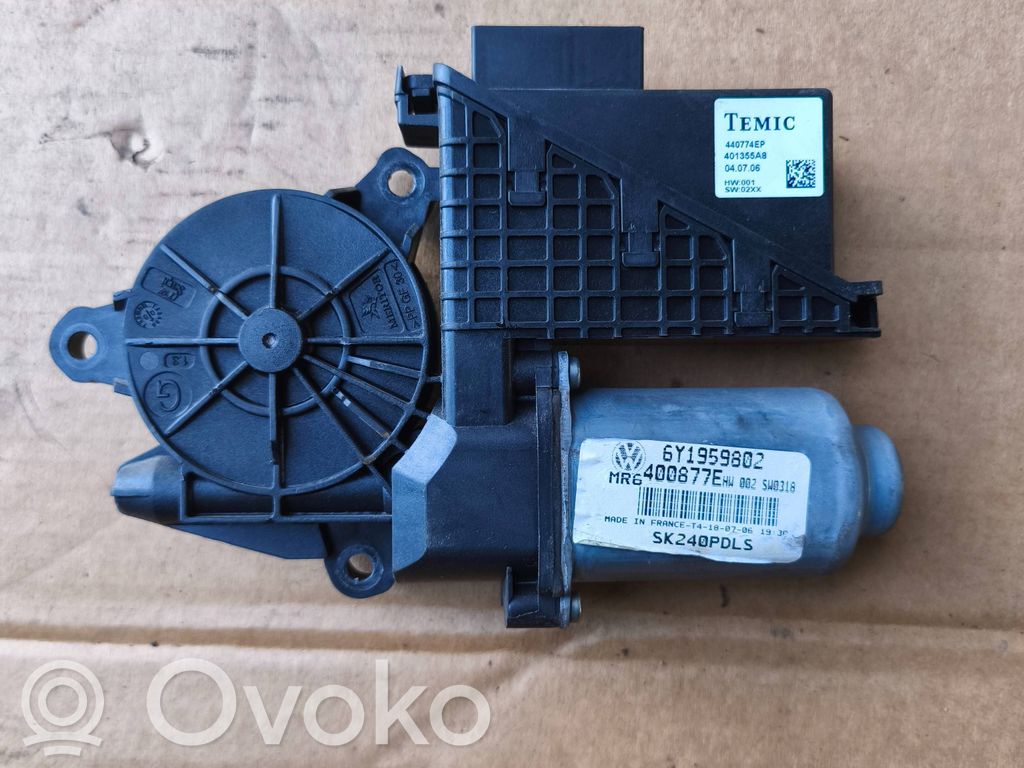 Skoda Fabia Mk1 (6Y) Macara ușă față cu motor 