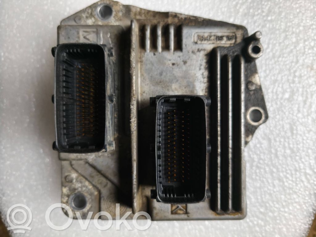 Vauxhall Zafira B Engine control unit/module 