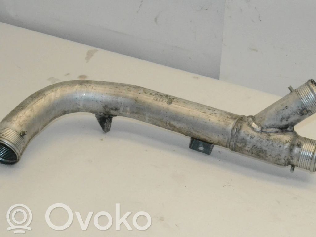 Välijäähdyttimen letku   059145731AL