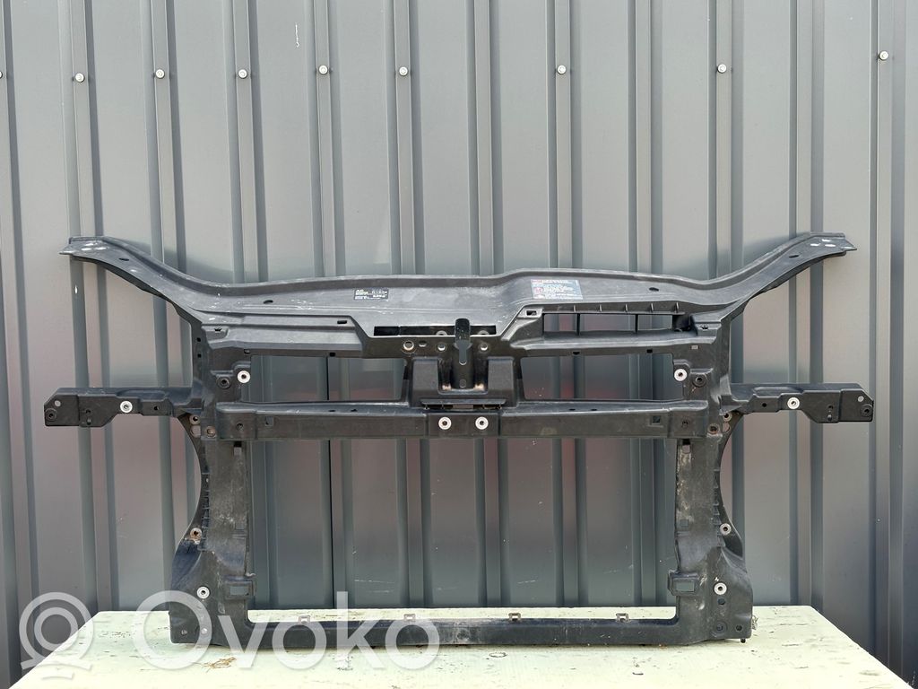 Volkswagen Golf V Radiatorių panelė 